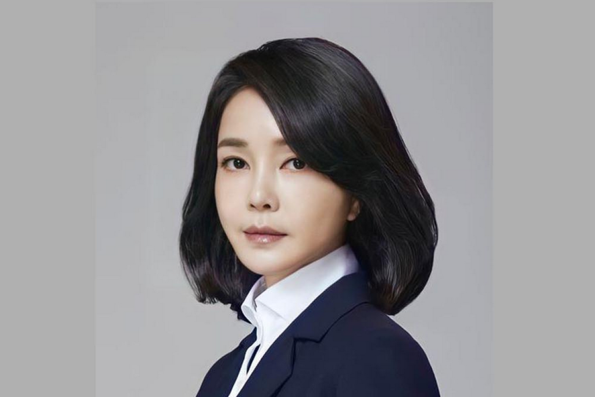 Profil Biodata Kim Keon Hee, Istri Presiden Korea Selatan - Umur Hingga Anak Serta Foto Masa Muda