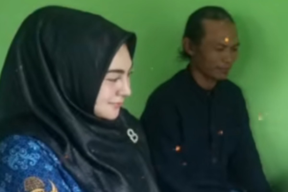 Apa Pekerjaan Syaiful Naziq? Pria Asal Lamongan yang Viral Beri Mahar 1 M pada Aminatus Sholikah, Benarkah Bukan Orang Sembarangan?