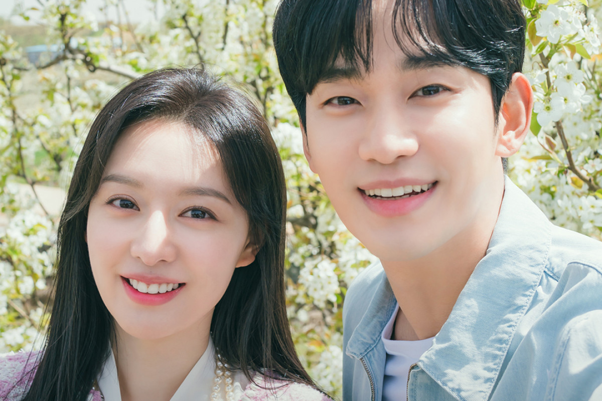 BAPER! Nonton Queen of Tears Episode 9-10 Siap Mental, Kim Ji Won dan Kim Soo Hyun Salting Brutal Nembus Layar, Siapkan Tisu