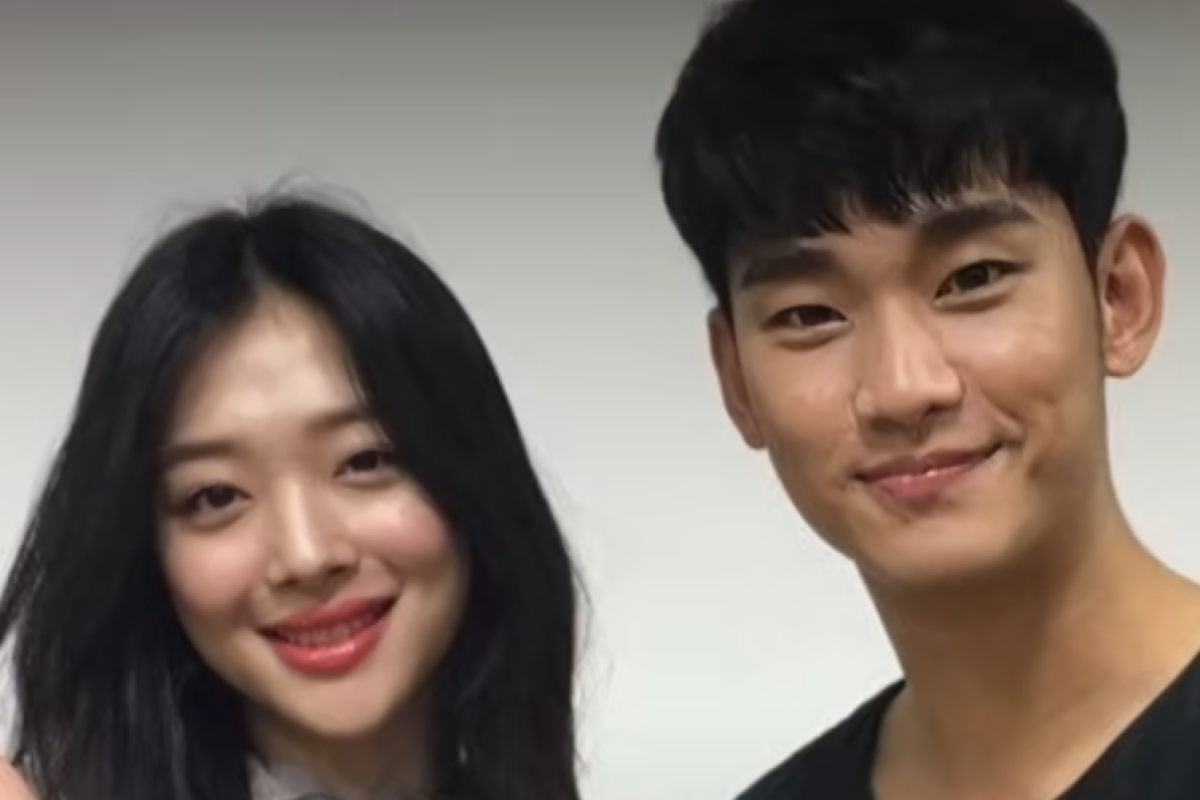 Dinilai Kabur Usai Film Real Rilis! Kim Soo Hyun Diduga jadi Penyebab Mendiang Sully di Bully Akibat Adegan Panas Hingga Berujung Bunuh Diri