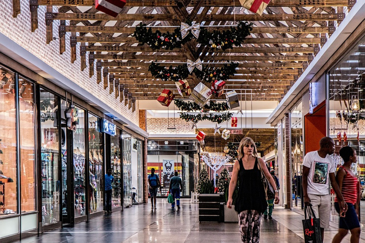 Tak Kalah dengan Pakuwon Mall dan Tunjungan Plaza, Mojokerto Juga Punya Mall-Mall Megah yang Mengandung Desain Khas Mojopahit