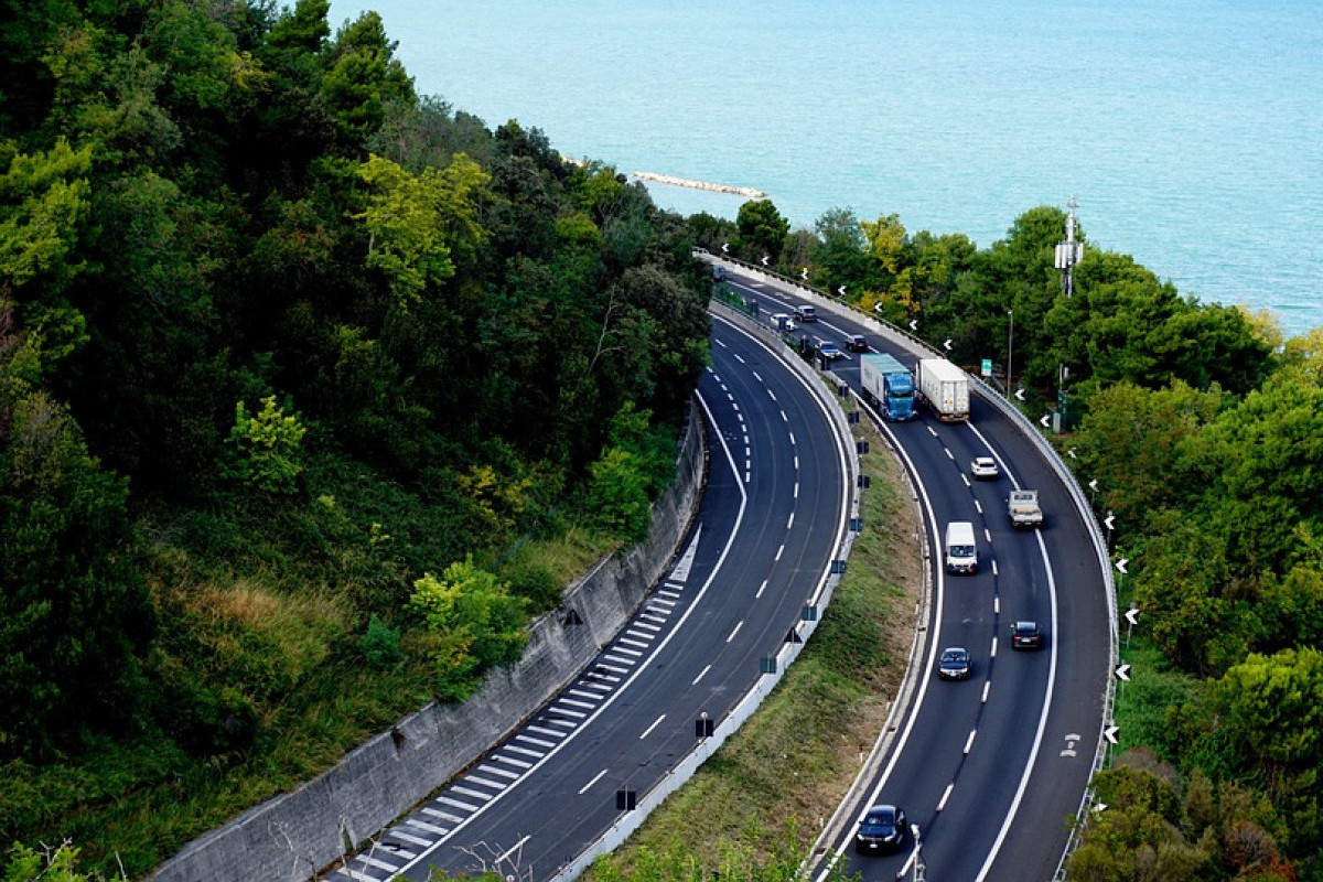 Jalan Tol Semarang-Demak: Pembangunan Jalan Tol Pertama di Indonesia yang Menggunakan Bambu, Inovasi Infrastruktur Jawa Tengah