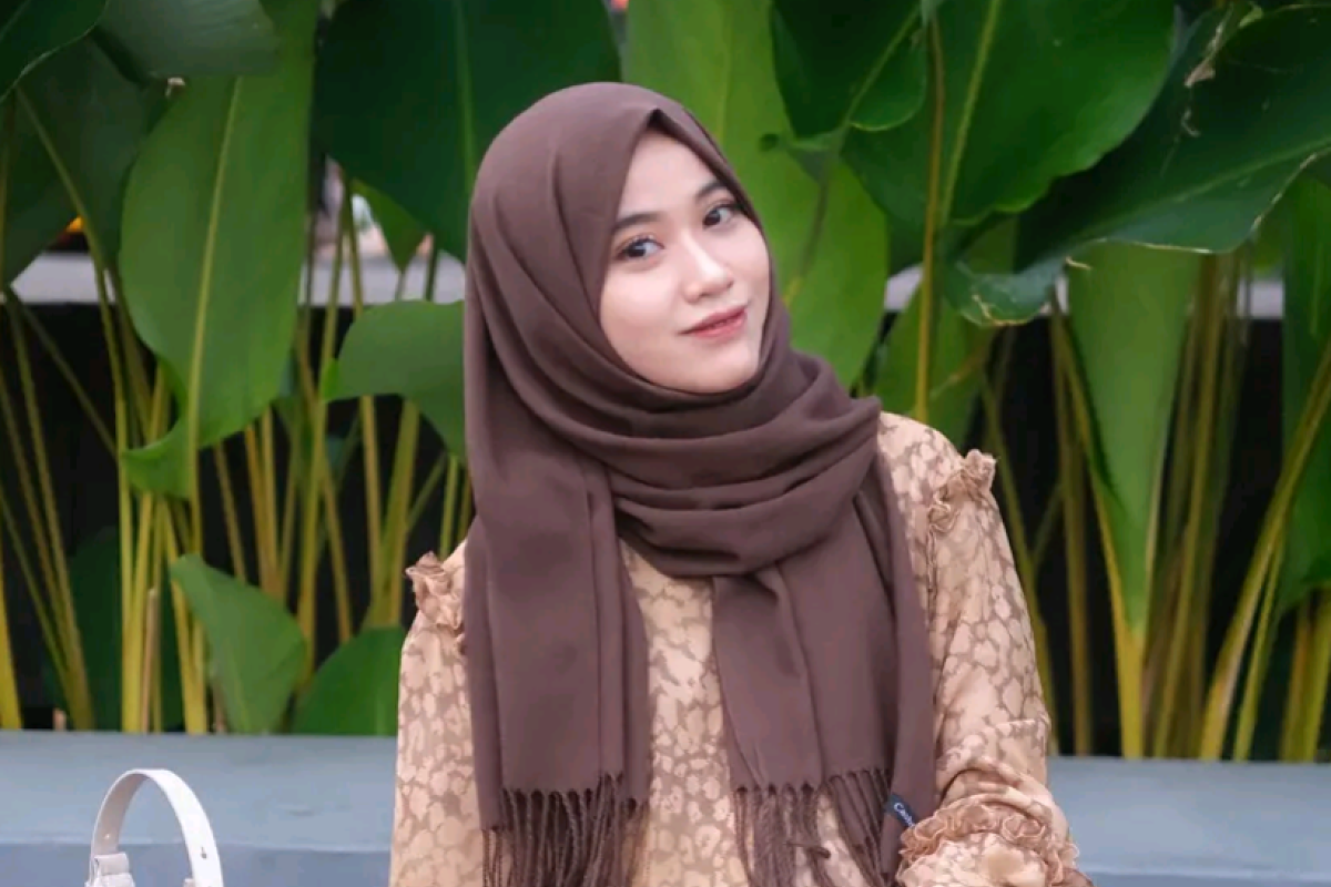 Siapa Ning Salma Rahma Abigail? Istri Gus Ivan Tebuireng yang Viral Usai Promosikan Cream Tareem di Tiktok