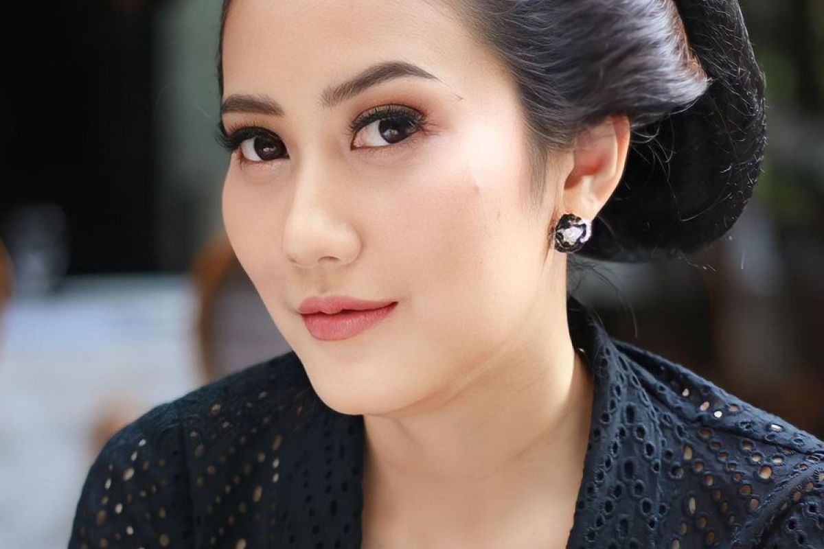 Apa Akun Instagram dan TikTok  Riska Pratiwi? Istri Wisnu Hardana Adik Sara Wijayanto yang Telah Resmi Menikah, Benarkah Punya Indra Keenam?